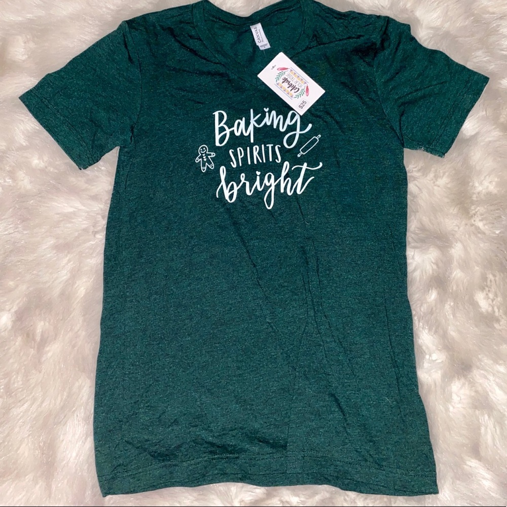 Baking spirits bright tee brand new
